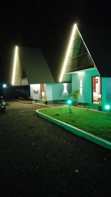 Holiday home Neav At The Misty Valley